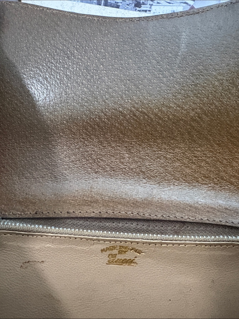 Gucci Beige Brown GG Supreme Crossbody with Gold Chain - Picture 6 of 12